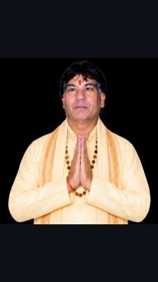 Pandit Sunil Kumar: A Vedic Astrologer Offering Personalized Kundli, Horoscope, Marriage & Vastu Guidance